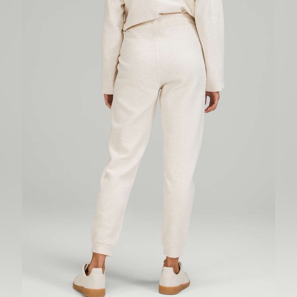 Lululemon Ribbed High-Rise Jogger 25" *7/8 Length - Picture 3 of 12